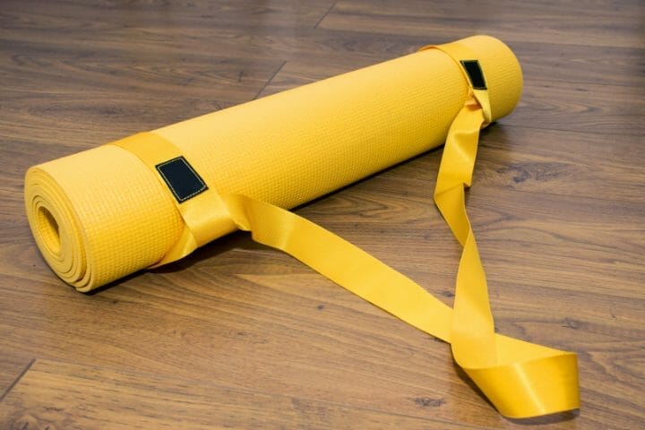 Do Lululemon Yoga Mats Come With A Strap