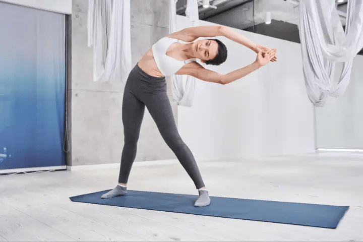 Do Yoga Pants Make You Look Thinner