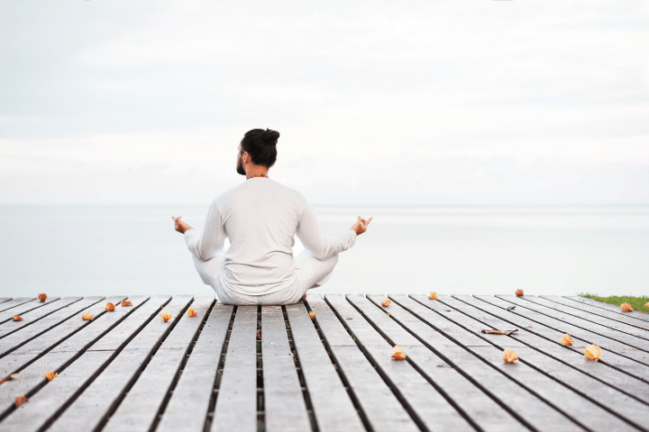 Hvordan Bygge En Utendørs Yoga Plattform